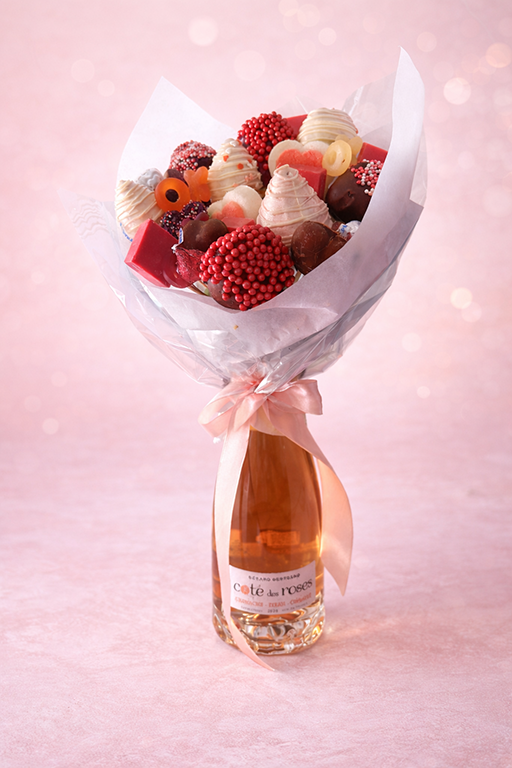 Rosé Romance Strawberry Chocolate Bouquet